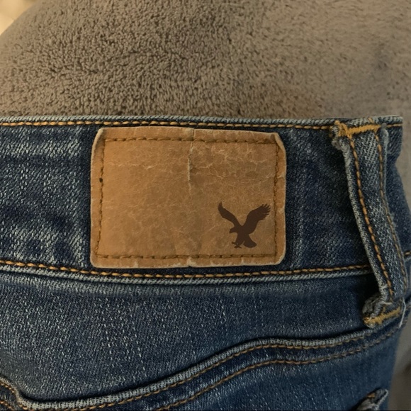 American Eagle Distressed Super Stretch Jeggings-2 - Picture 4 of 9